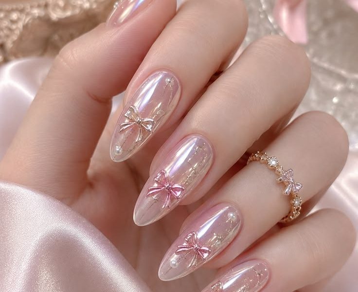 Pearl Chrome Bow Nails Guide: Trend, DIY Tutorial & Maintenance