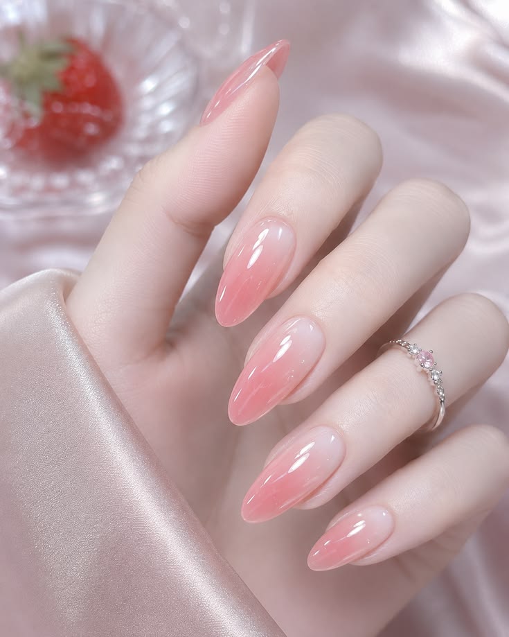 Strawberry Milk Ombré Nails: The Ultimate Trend & DIY Guide (2026)   
